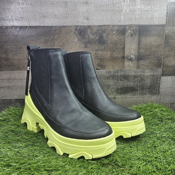 New SOREL Brex Leather High-Heel Chelsea Boots | 7.5 - Picture 2 of 10